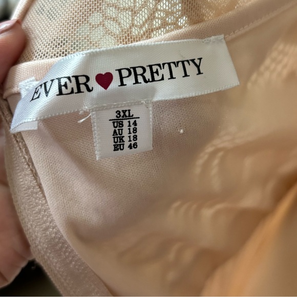 Ever Pretty Plus Size Lace Evening Dress with Half Sleeves - Picture 9 of 11